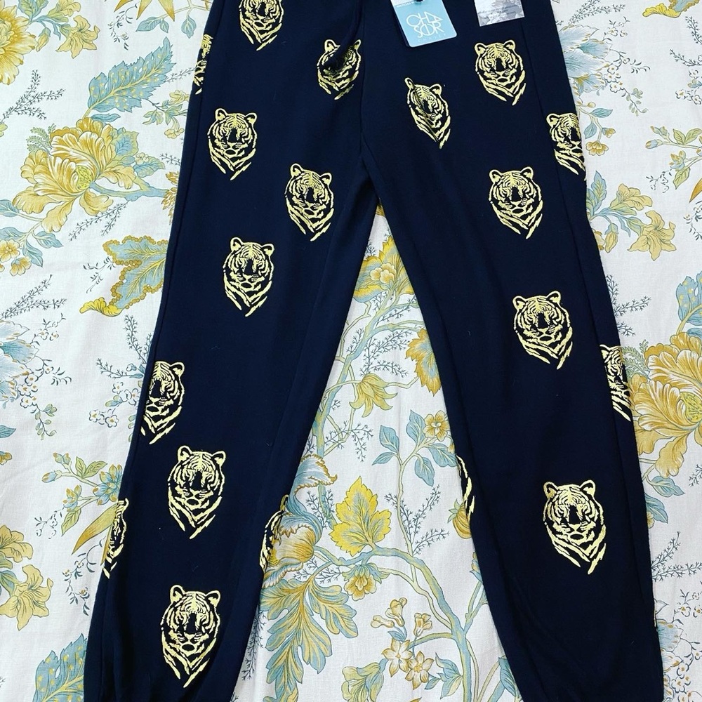 NWT Chaser joggers rayon blend‎ black COZY pant S jogger -Gold metallic lion -